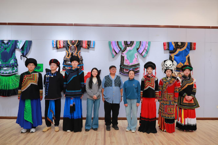 图片2 图片2